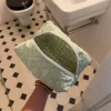 Honey stor toilettaske - Mint grøn i broderi