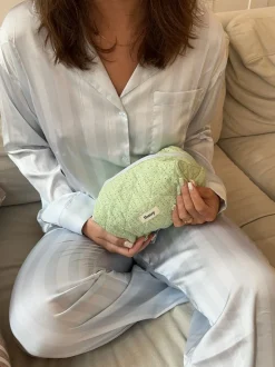 Honey stor toilettaske - Mint grøn i broderi