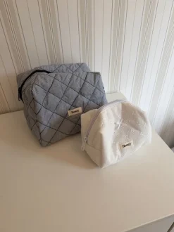 Honey stor toilettaske med striber - Mørkeblå/hvid