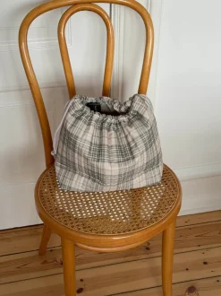 Honey toilettaske med tern - Beige/grøn