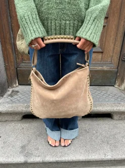 Ibi taske med nitter - Beige