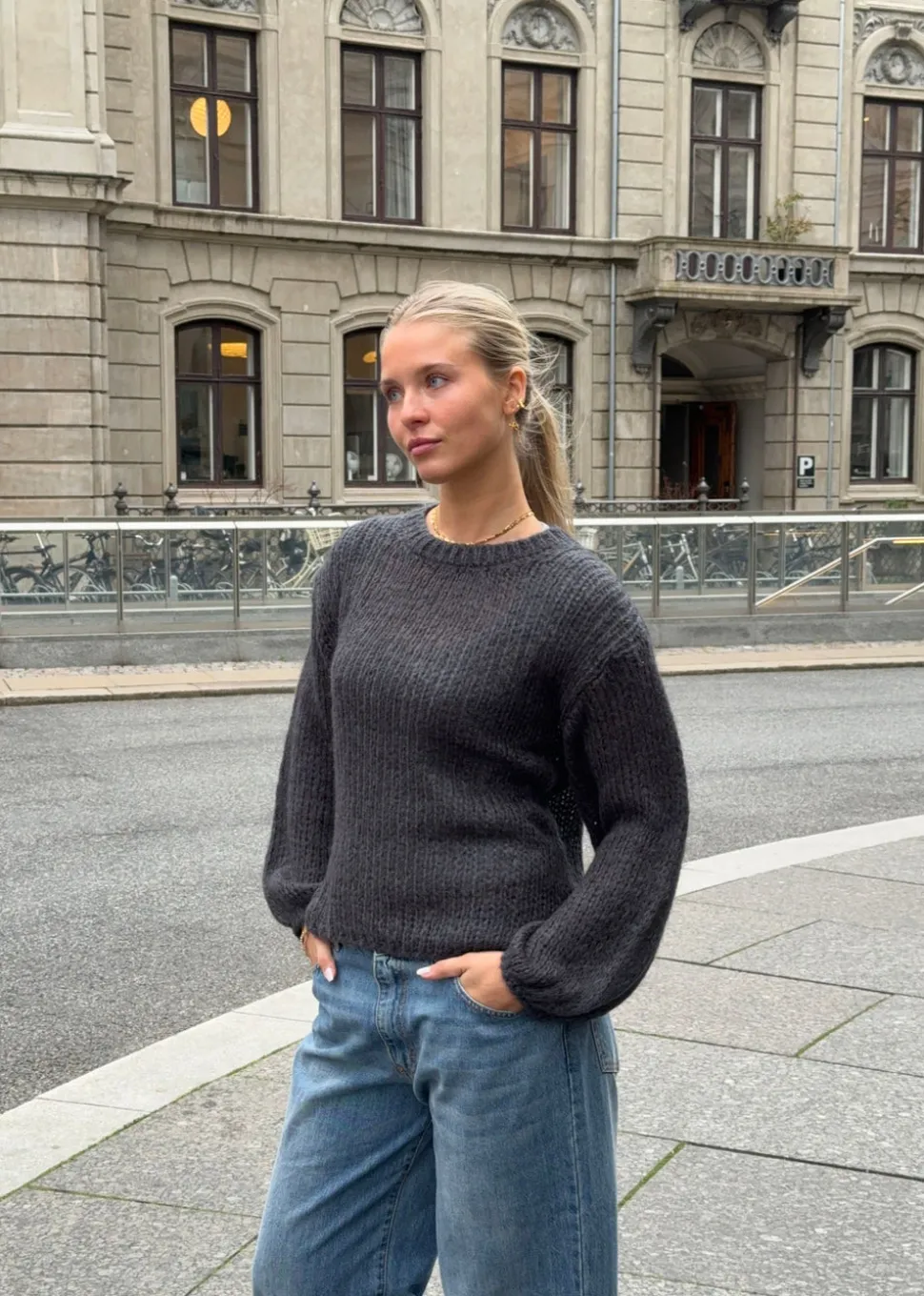 Ina striktrøje - Mørk grå