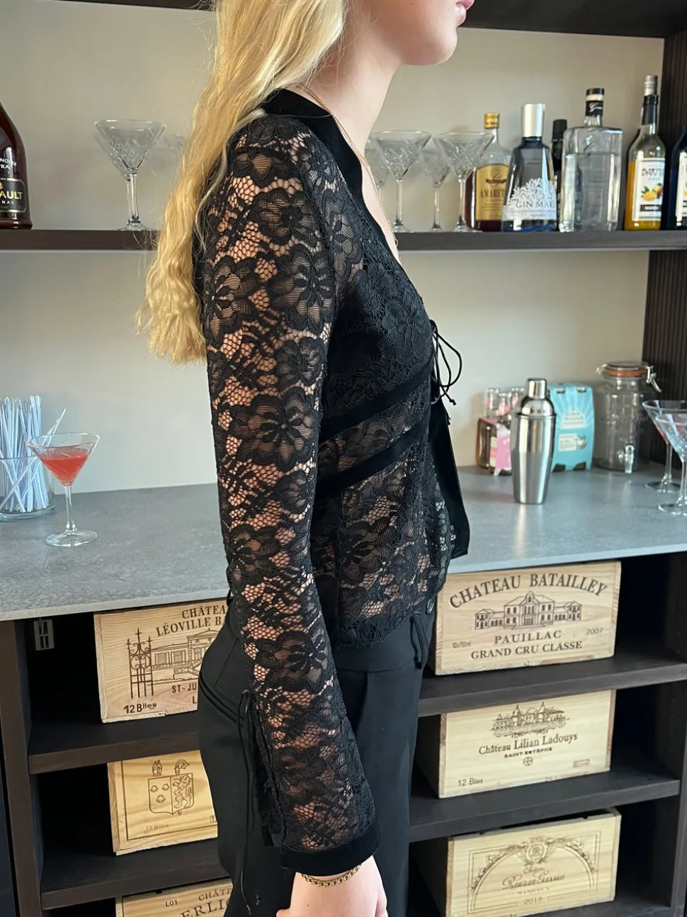 Isamara blond bluse med velour - Sort