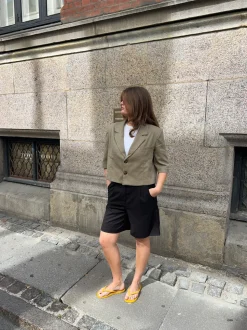 Juliane cropped blazer i tern - Grøn