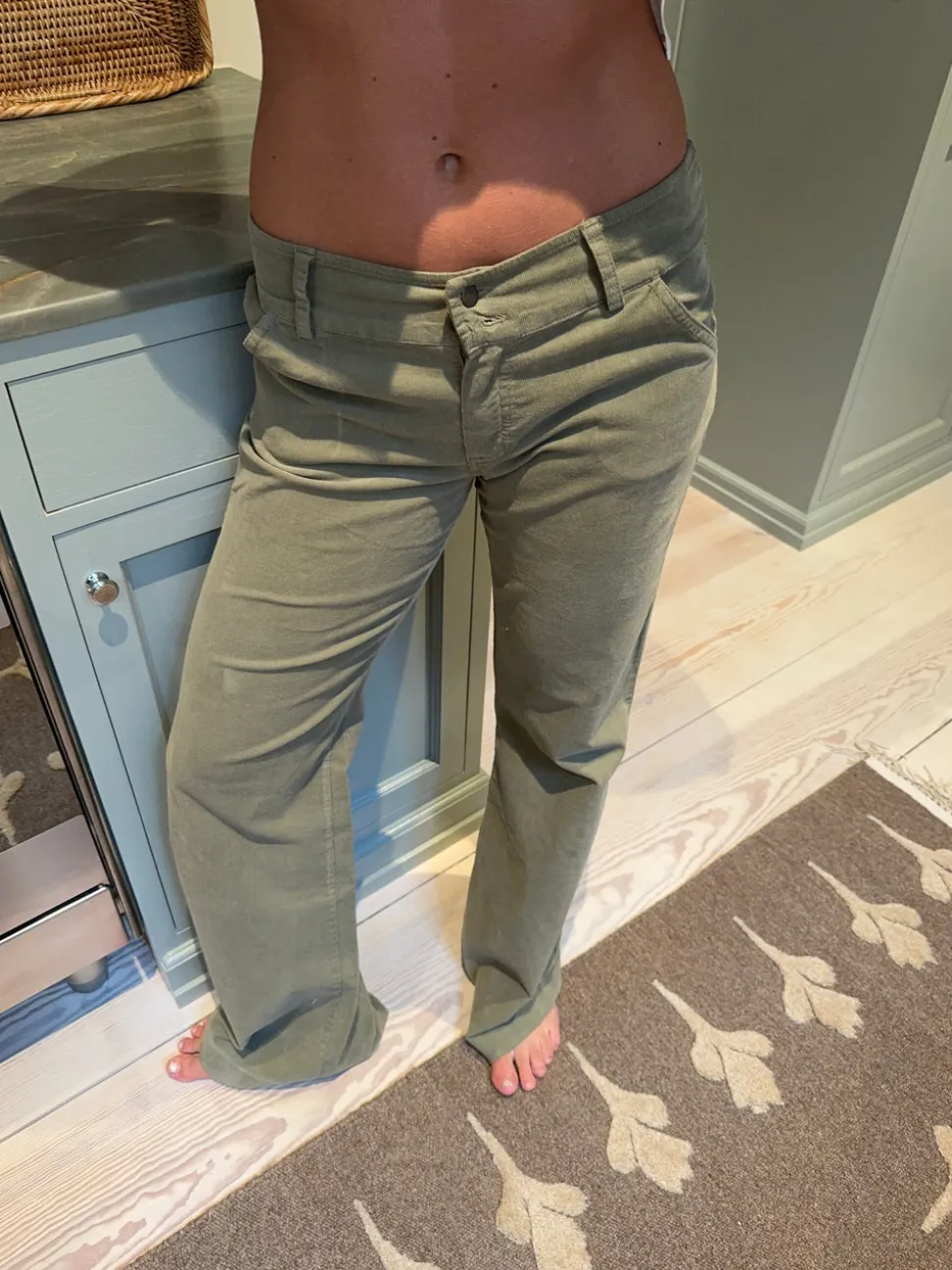 Karla fløjlsbukser - Kaki grøn