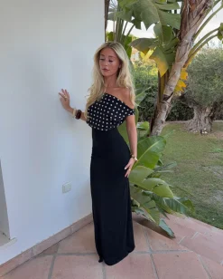 Kimmaya kjole med polkaprikker - Sort/hvid