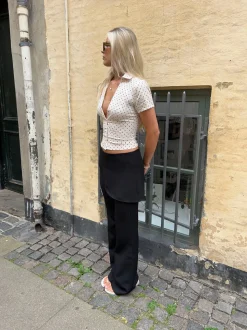 Kira bukser med slå om detalje - Sort