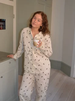 Kyla pyjamasskjorte med halvmåner - Beige