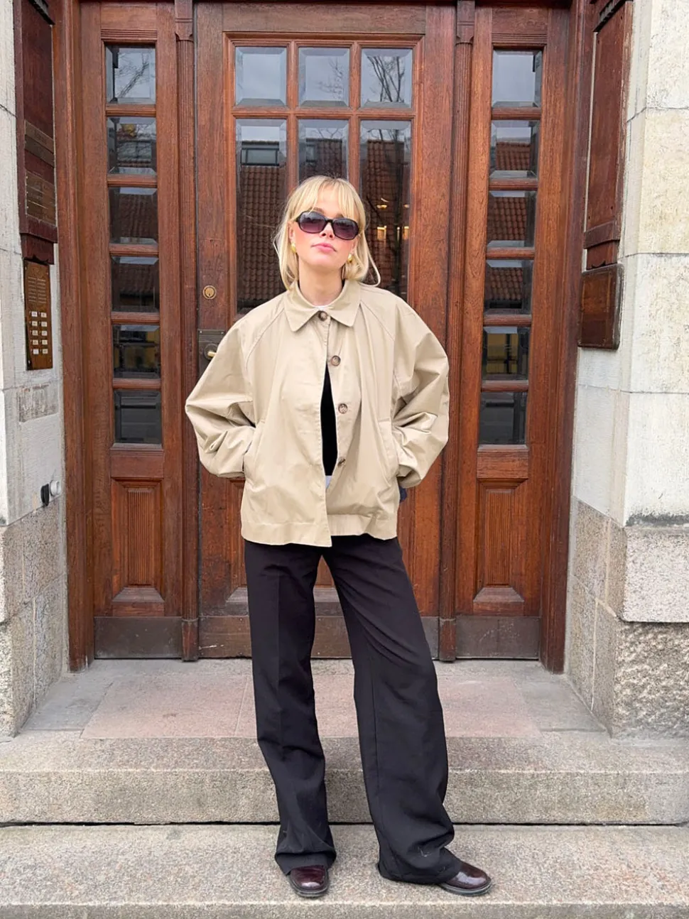 Lenaya jakke med denimryg - Beige