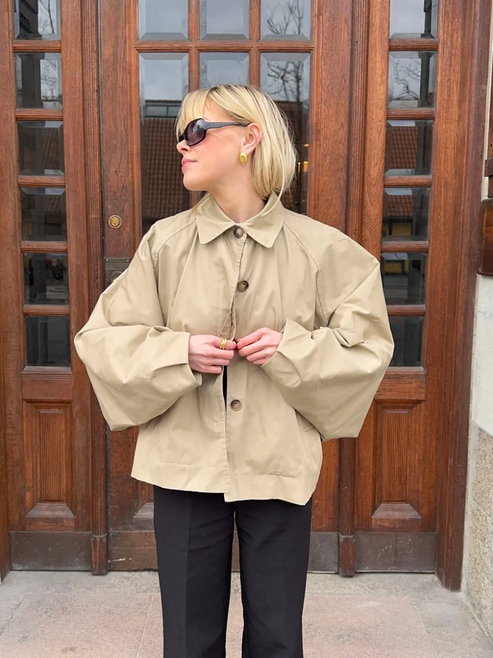 Lenaya jakke med denimryg - Beige