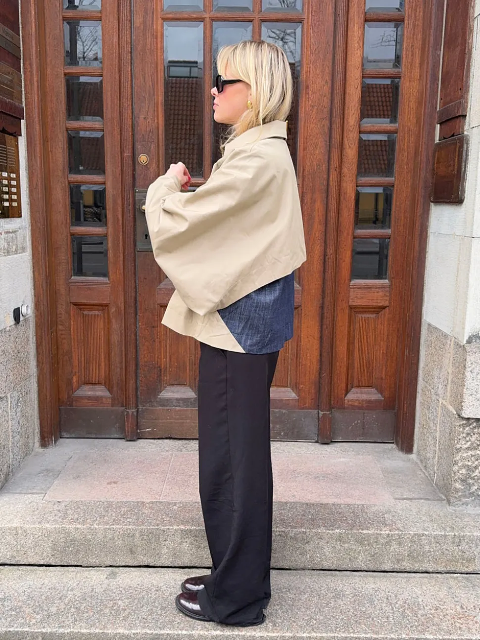 Lenaya jakke med denimryg - Beige