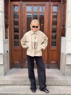 Lenaya jakke med denimryg - Beige