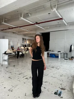 Lilia bukser i broderie anglaise - Sort