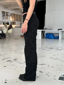 Lilia bukser i broderie anglaise - Sort
