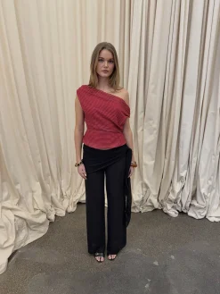 Lily top med striber - rød/bordeaux