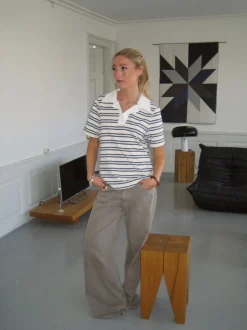 Line polo med striber - Hvid/beige/navy