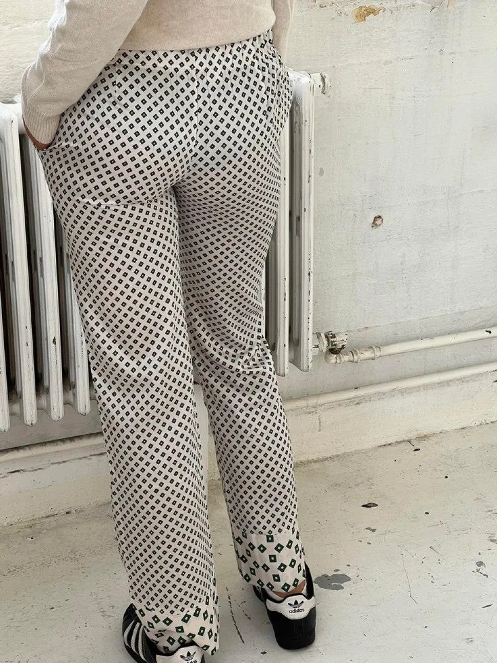 Lona lavtaljet satin bukser - Off-white/grøn