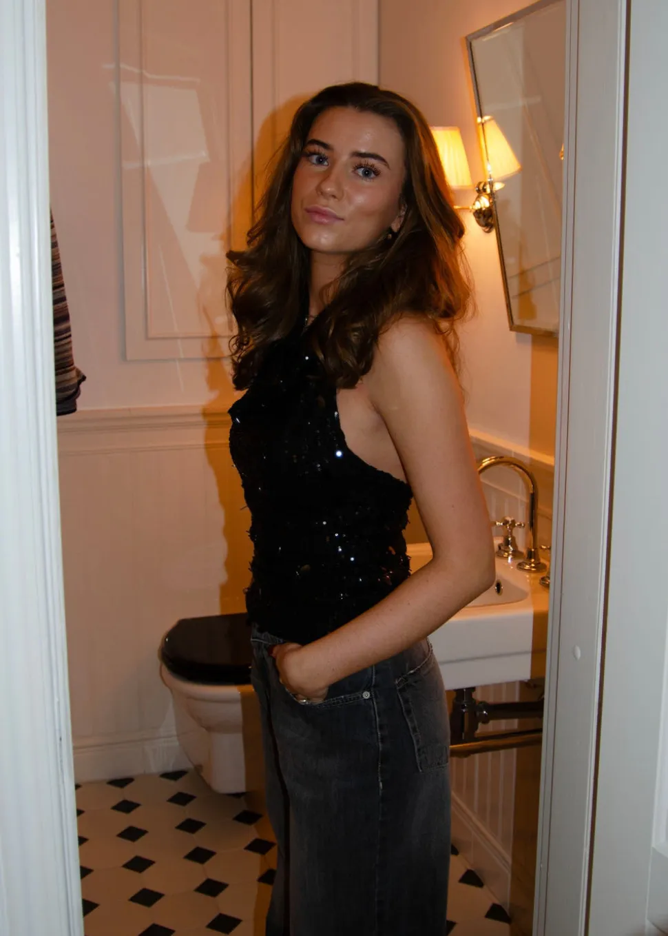 Lovinia top med pallietter - Sort