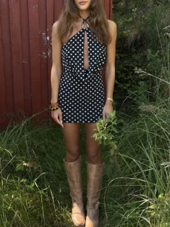 Lukka minikjole med polkaprikker - Sort/hvid