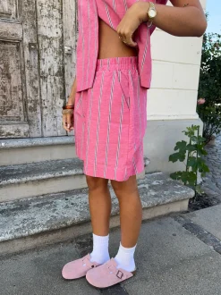 Lula shorts med striber - Pink/hvid/sort