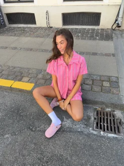 Luliana kortærmet skjorte med striber - Pink/hvid/sort