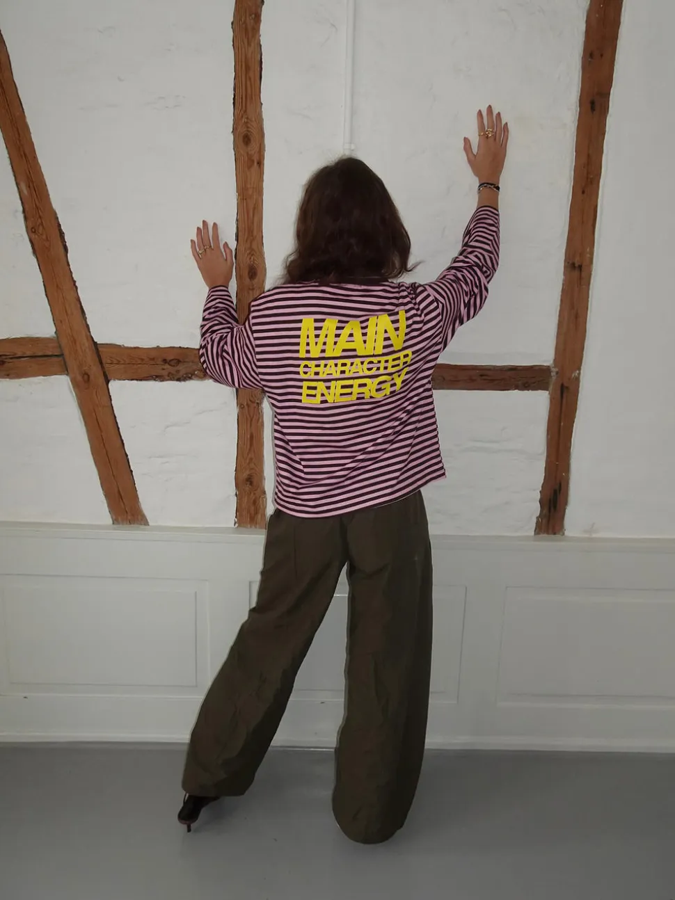 Main character energy bluse med striber - Pink/brun/gul