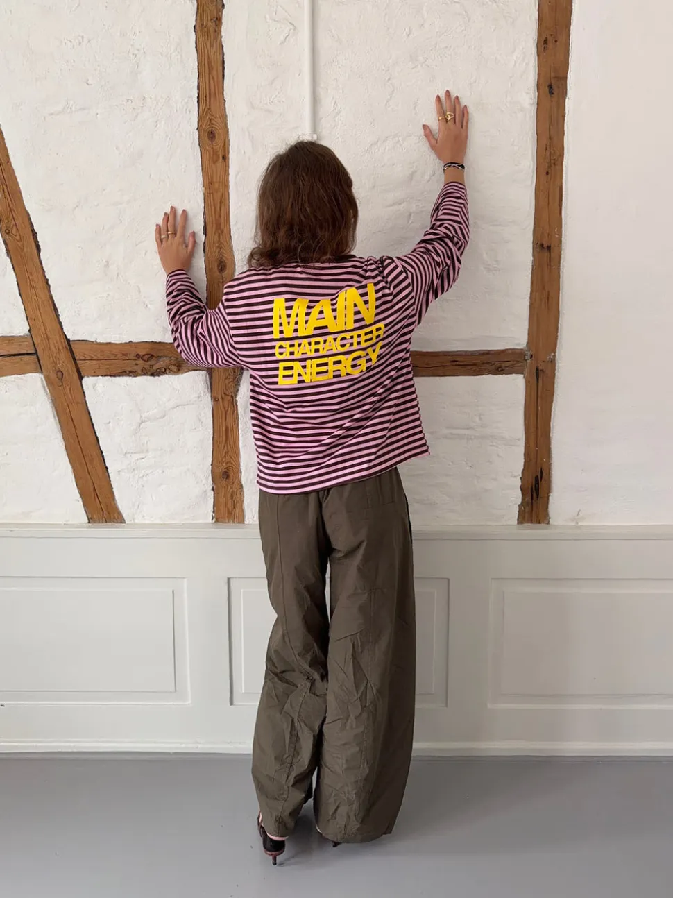 Main character energy bluse med striber - Pink/brun/gul
