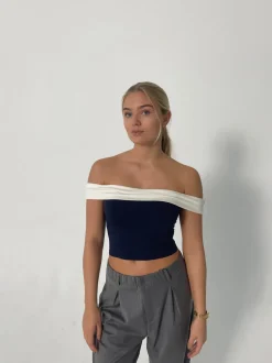 Maisy off shoulder top - Navy
