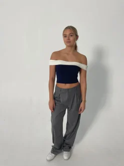 Maisy off shoulder top - Navy