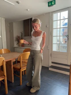 Mandaline tanktop med blondetaljer - Hvid