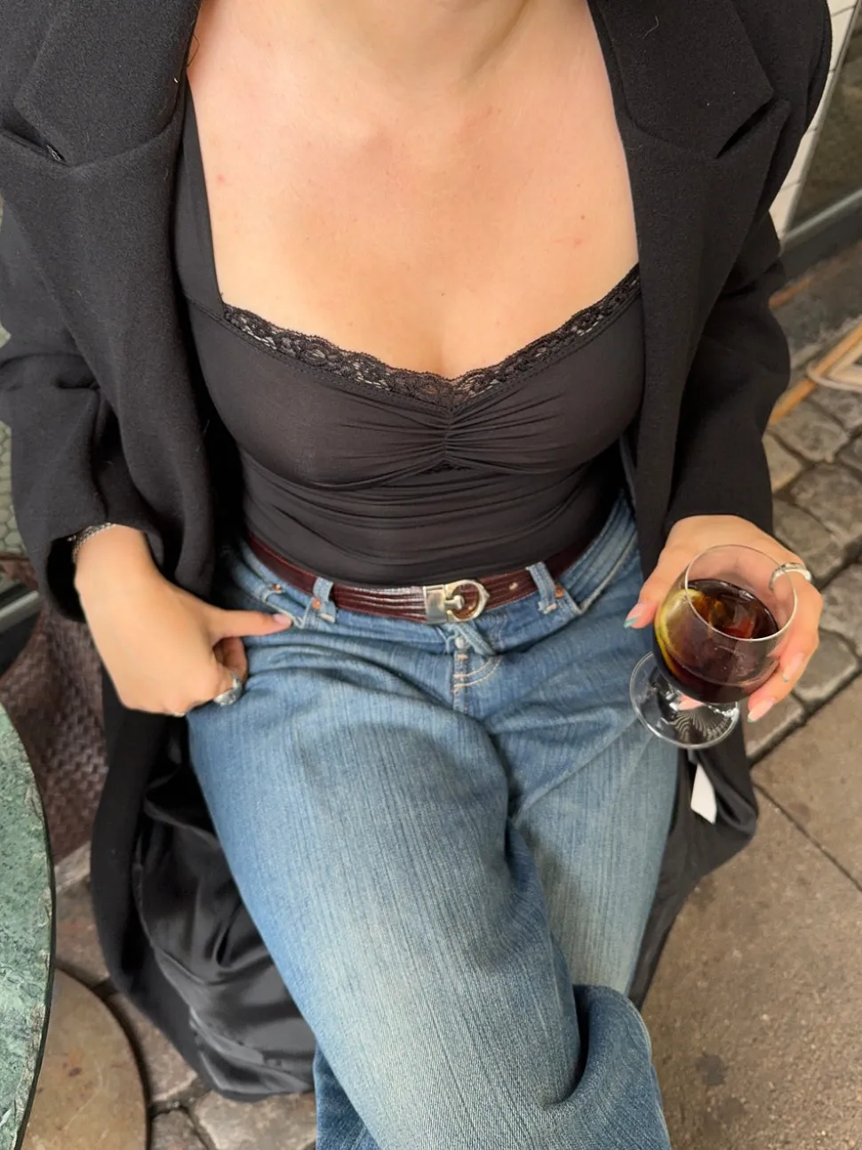 Mandaline tanktop med blondedetalje - Sort