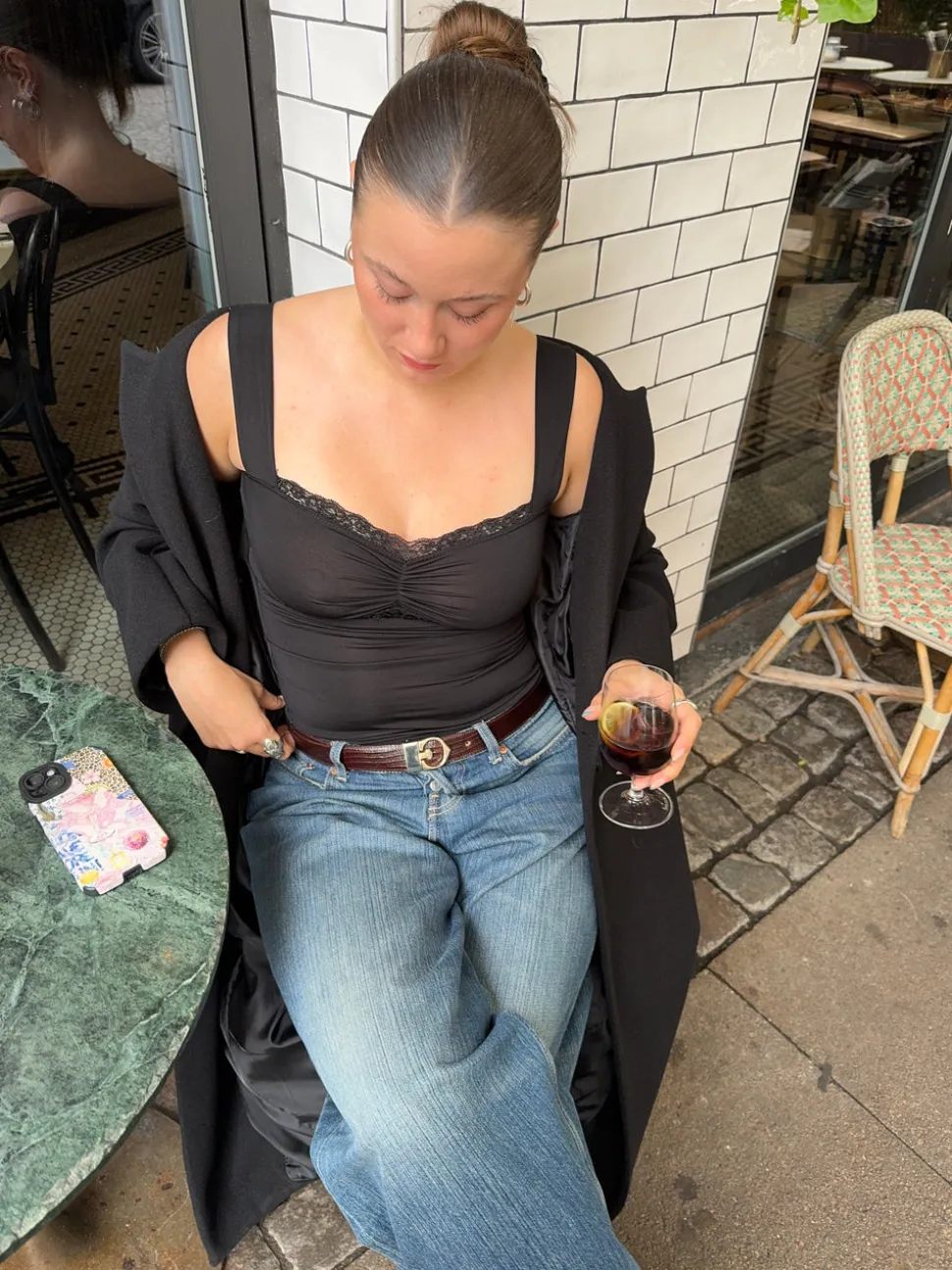 Mandaline tanktop med blondedetalje - Sort
