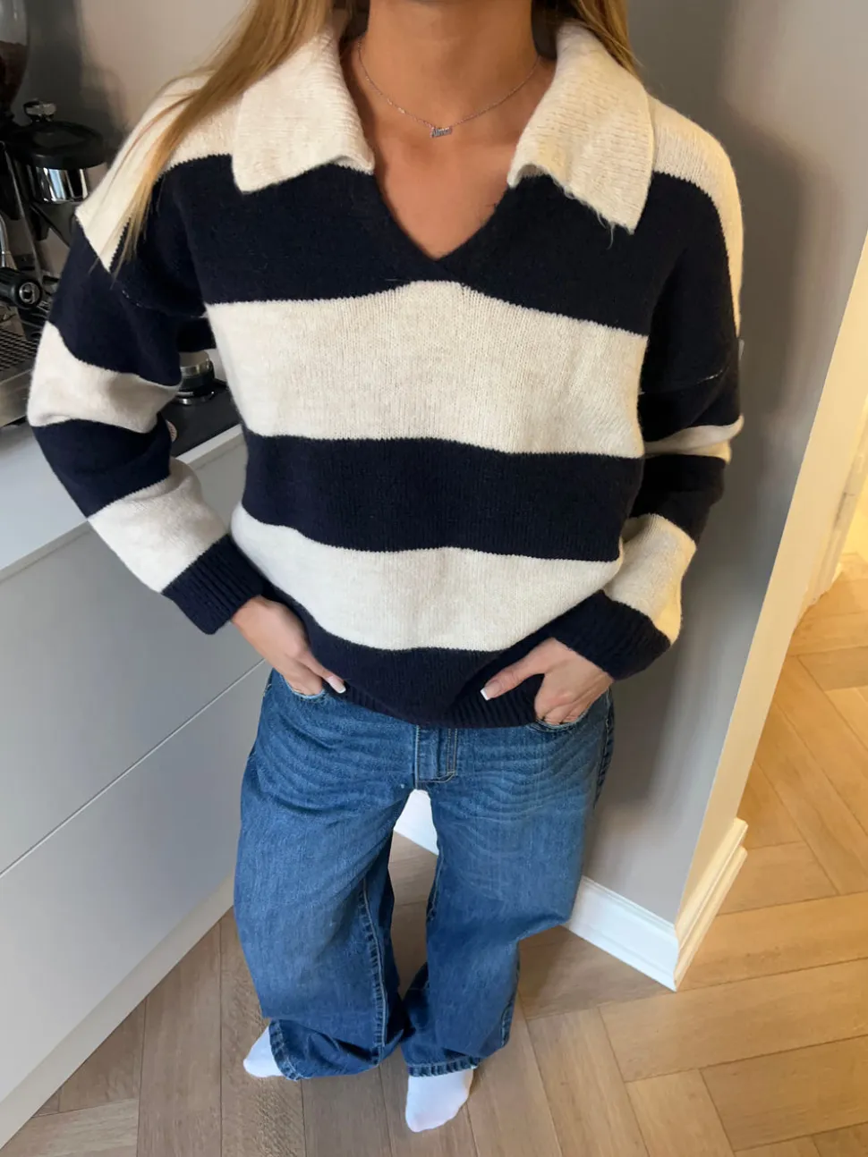 Margoth strikpolo med striber - Hvid/navy