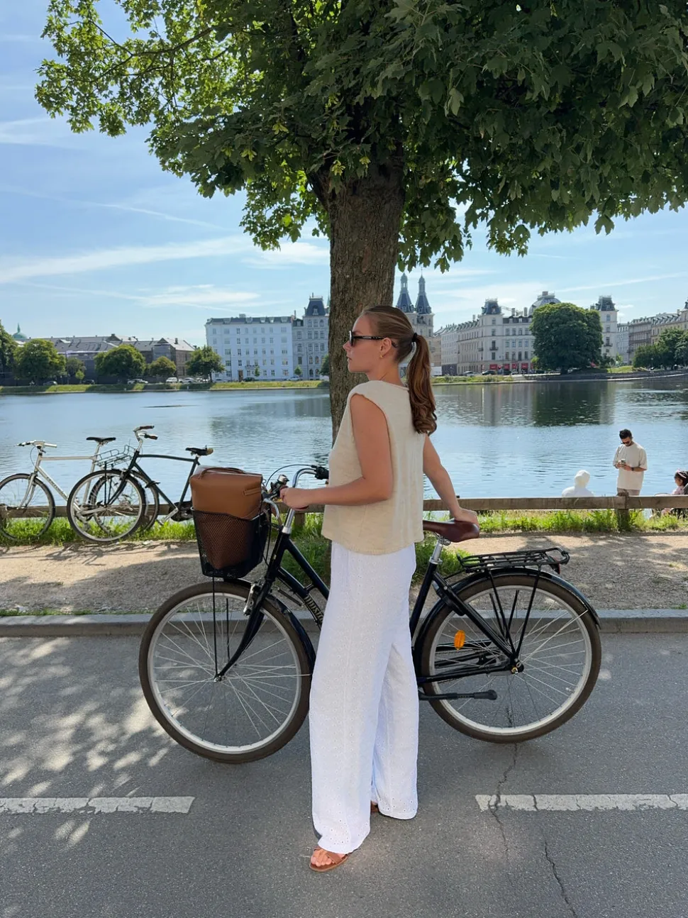 Mathilde Ravn bukser med småt broderi - Hvid