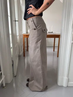 Maxim bukser med knapper - Taupe