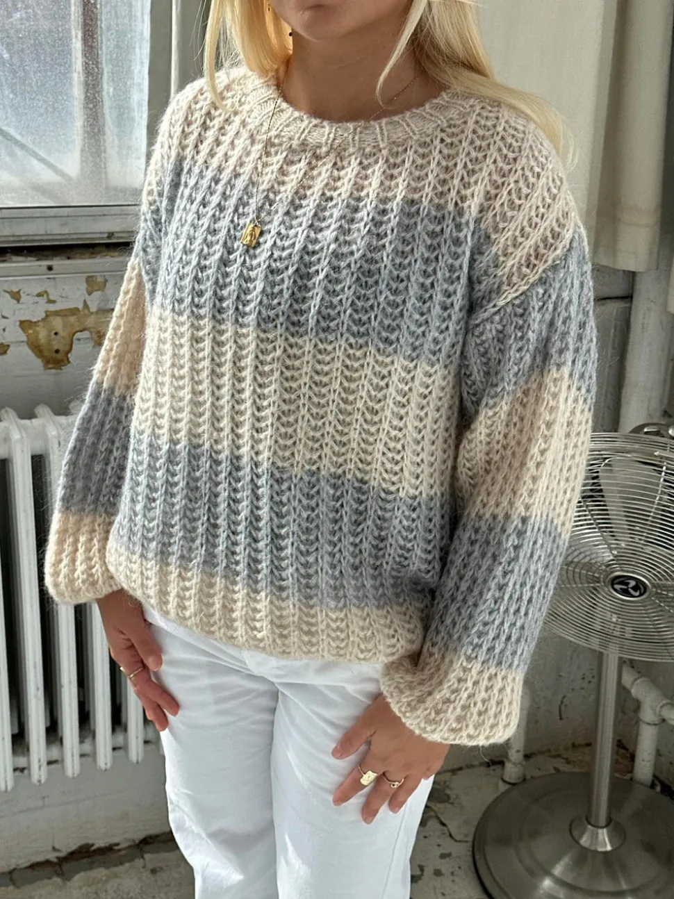 Melly striktrøje med striber - Beige/grå