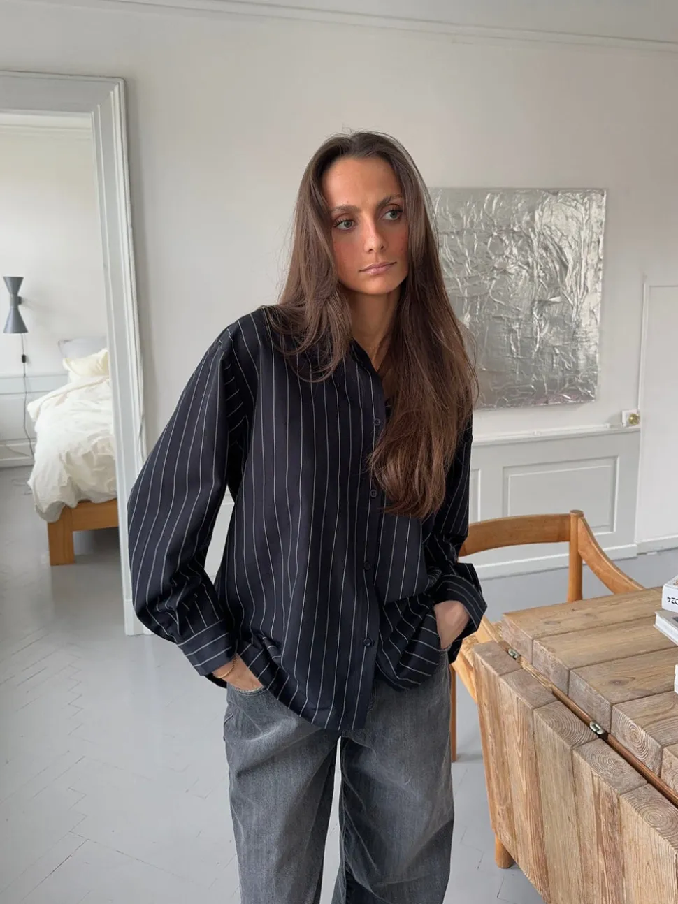 Miki stribet skjorte med åben ryg - Mørk navy