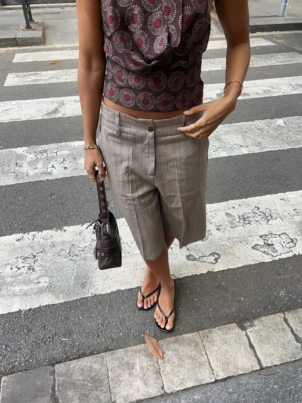 Nayaly bermudashorts med striber - Beige