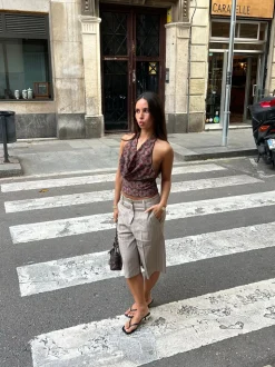 Nayaly bermudashorts med striber - Beige