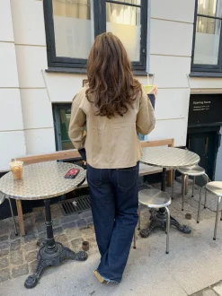 Noami kort jakke med krave - Beige/navy