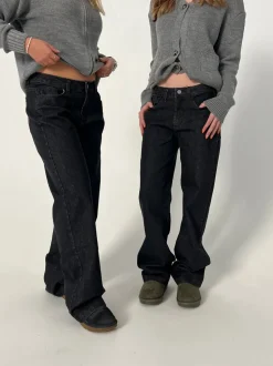 Nuna lavtaljede jeans - Sort