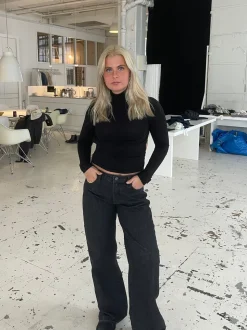 Nuna lavtaljede jeans - Sort