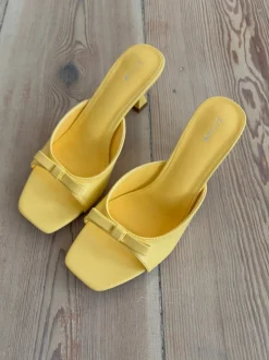 Pastella mules med sløjfe - Lysegul