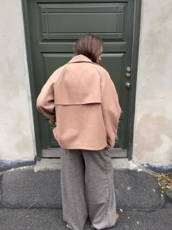 Patricia kort trenchcoat - Beige
