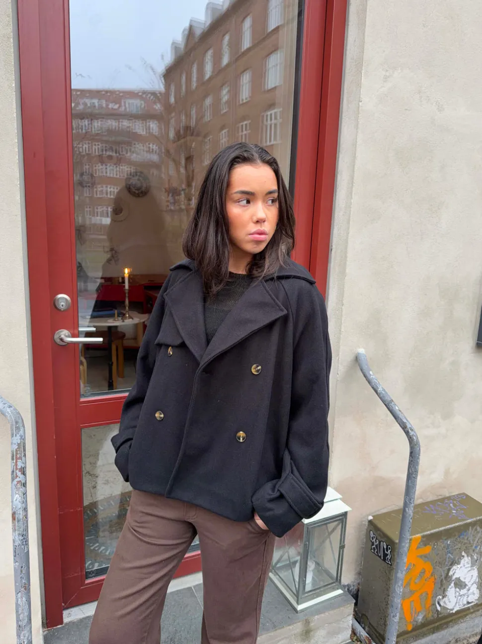 Patricia kort trenchcoat - Sort