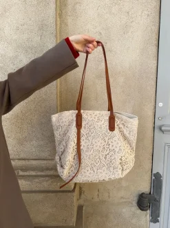Porto Alegre skuldertaske med blonde - Beige