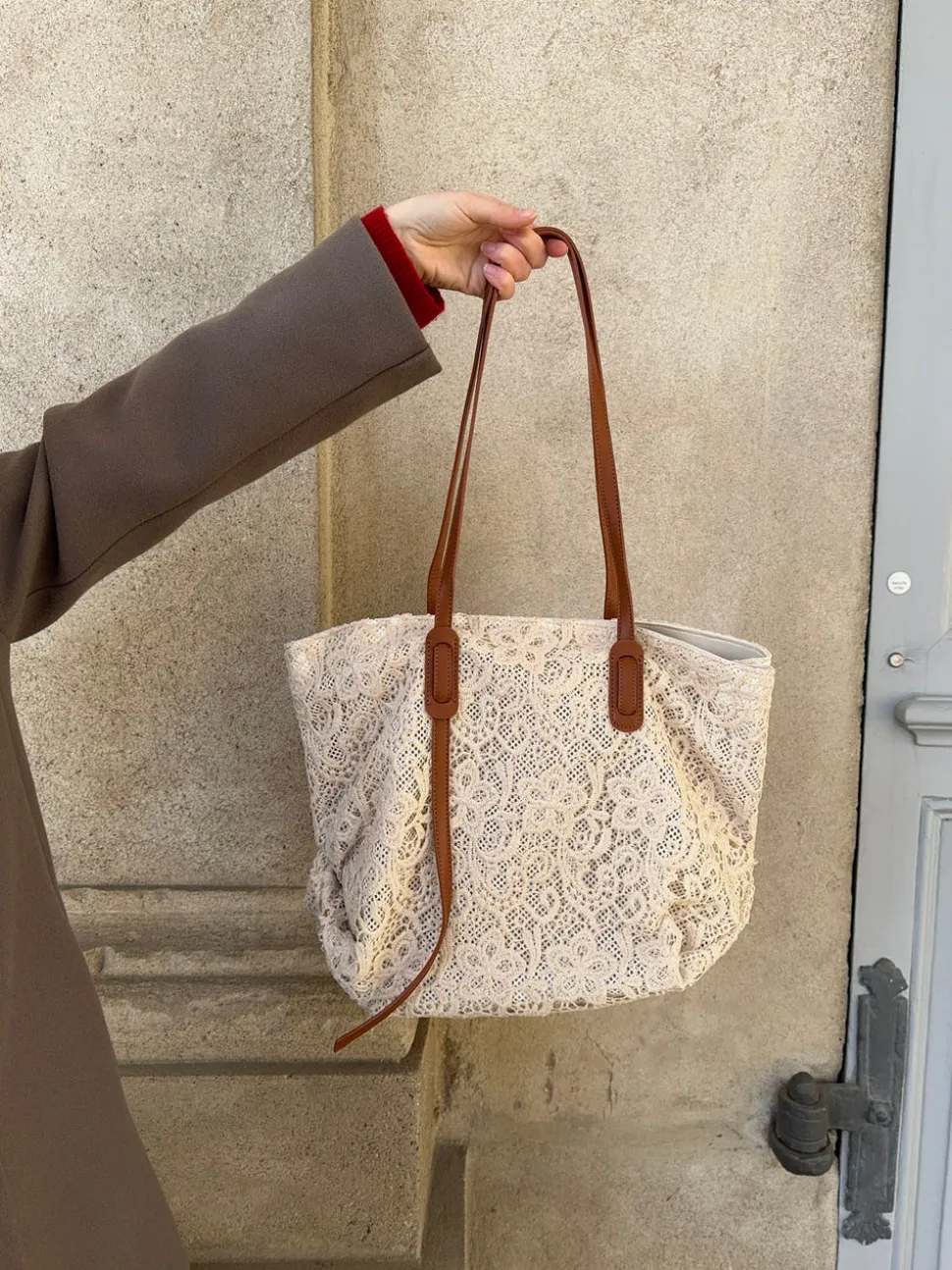 Porto Alegre skuldertaske med blonde - Beige