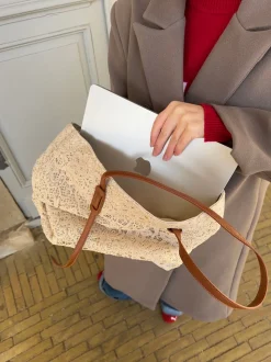 Porto Alegre skuldertaske med blonde - Beige