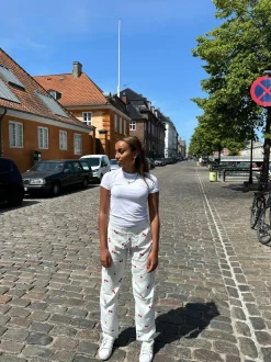 Sabira Bukser - Hvide med kirsebær