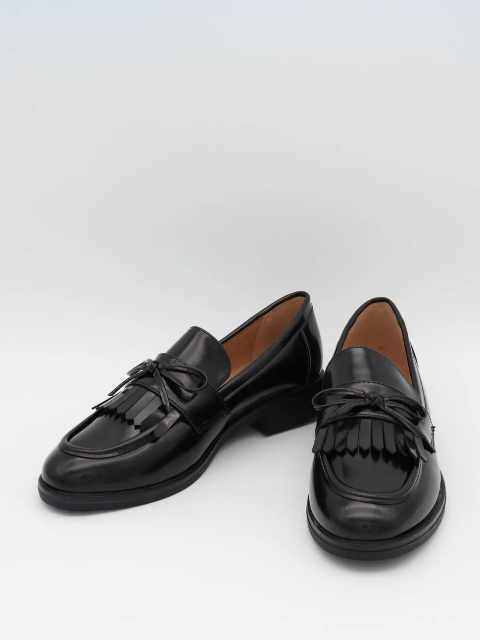 Samia loafers med detaljer - Sort